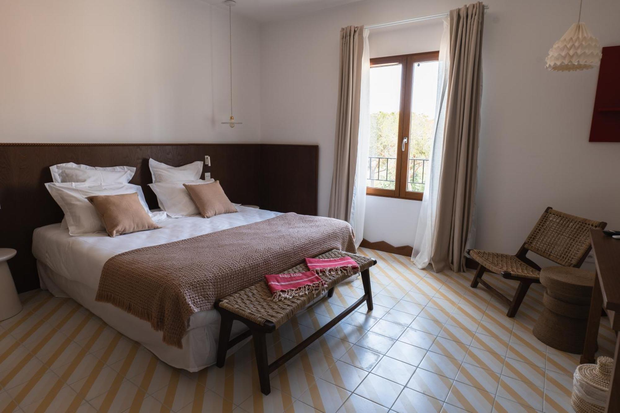 Boutique Hotel Responsable Et Restaurant Basgi Basgi Saint-Florent  Exterior photo